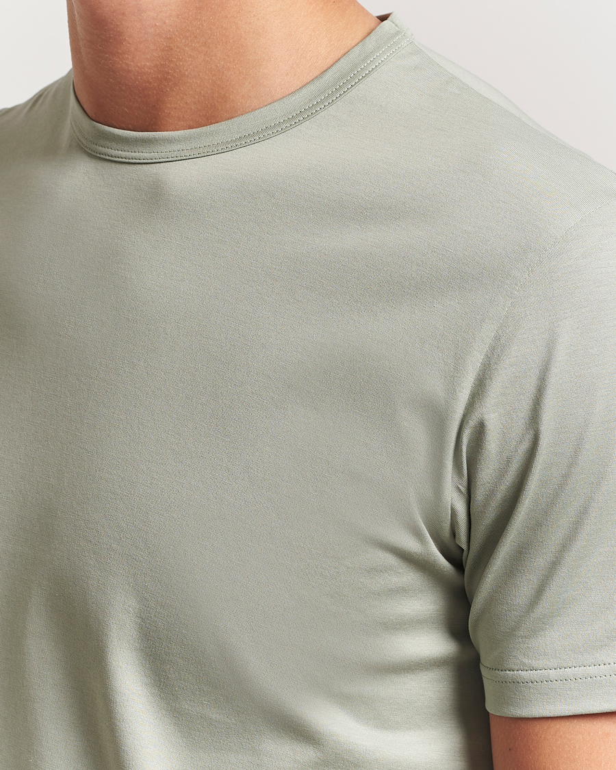 Men | T-Shirts | Sunspel | Crew Neck Q82 Cotton T-Shirt Pastel Green