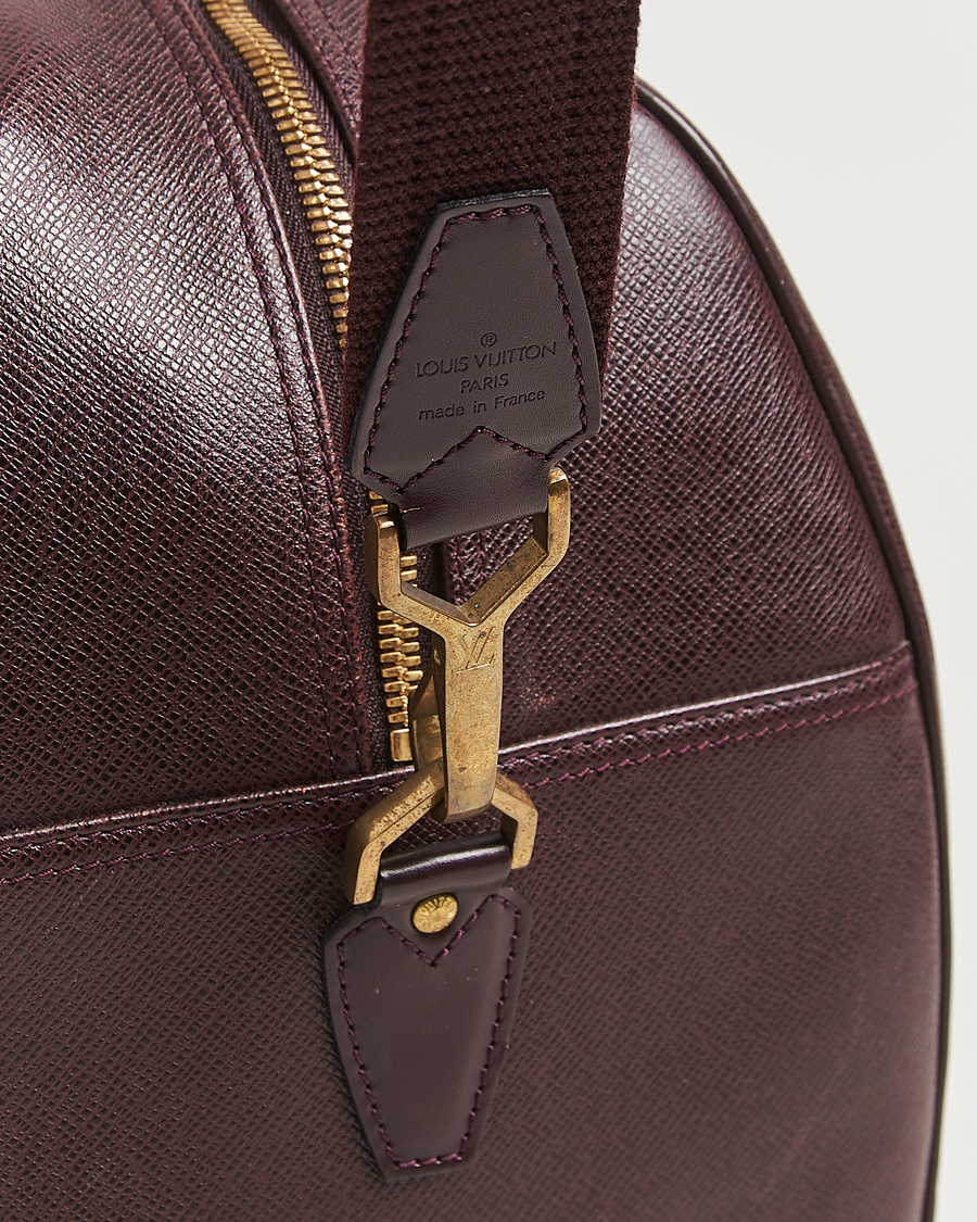 Men | Louis Vuitton Pre-Owned Taiga Kendall PM Brown | Louis Vuitton Pre-Owned | Taiga Kendall PM Brown