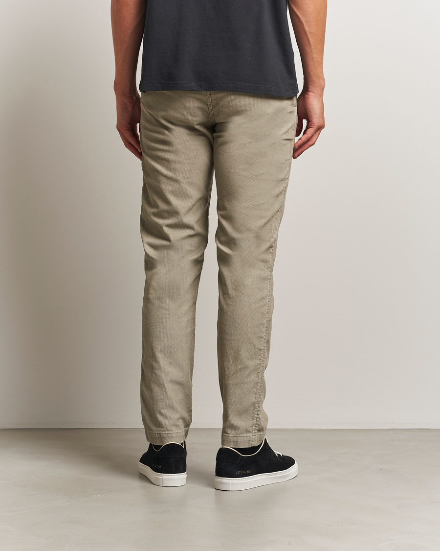 Men | Trousers | Levi's | 14W Corduroy Chino Atomic Grey