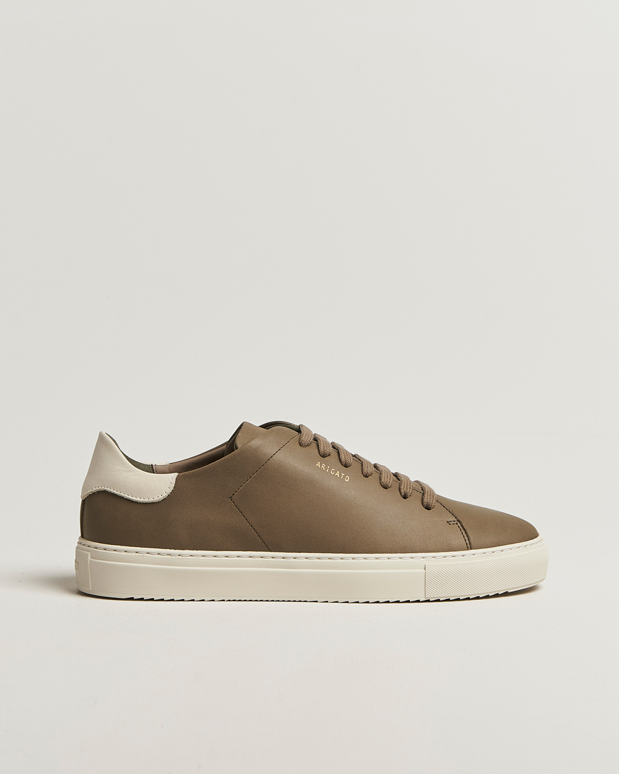 Men | Axel Arigato Clean 90 Nubuck Sneaker Dark Green/Light Beige | Axel Arigato | Clean 90 Nubuck Sneaker Dark Green/Light Beige