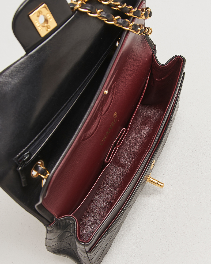 Men | Chanel Pre-Owned Classic Double Flap Medium Lambskin Black | Chanel Pre-Owned | Classic Double Flap Medium Lambskin Black