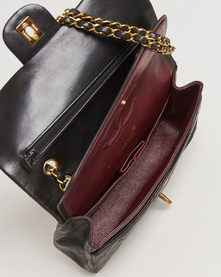 Men | Chanel Pre-Owned Classic Double Flap Medium Lambskin Black | Chanel Pre-Owned | Classic Double Flap Medium Lambskin Black