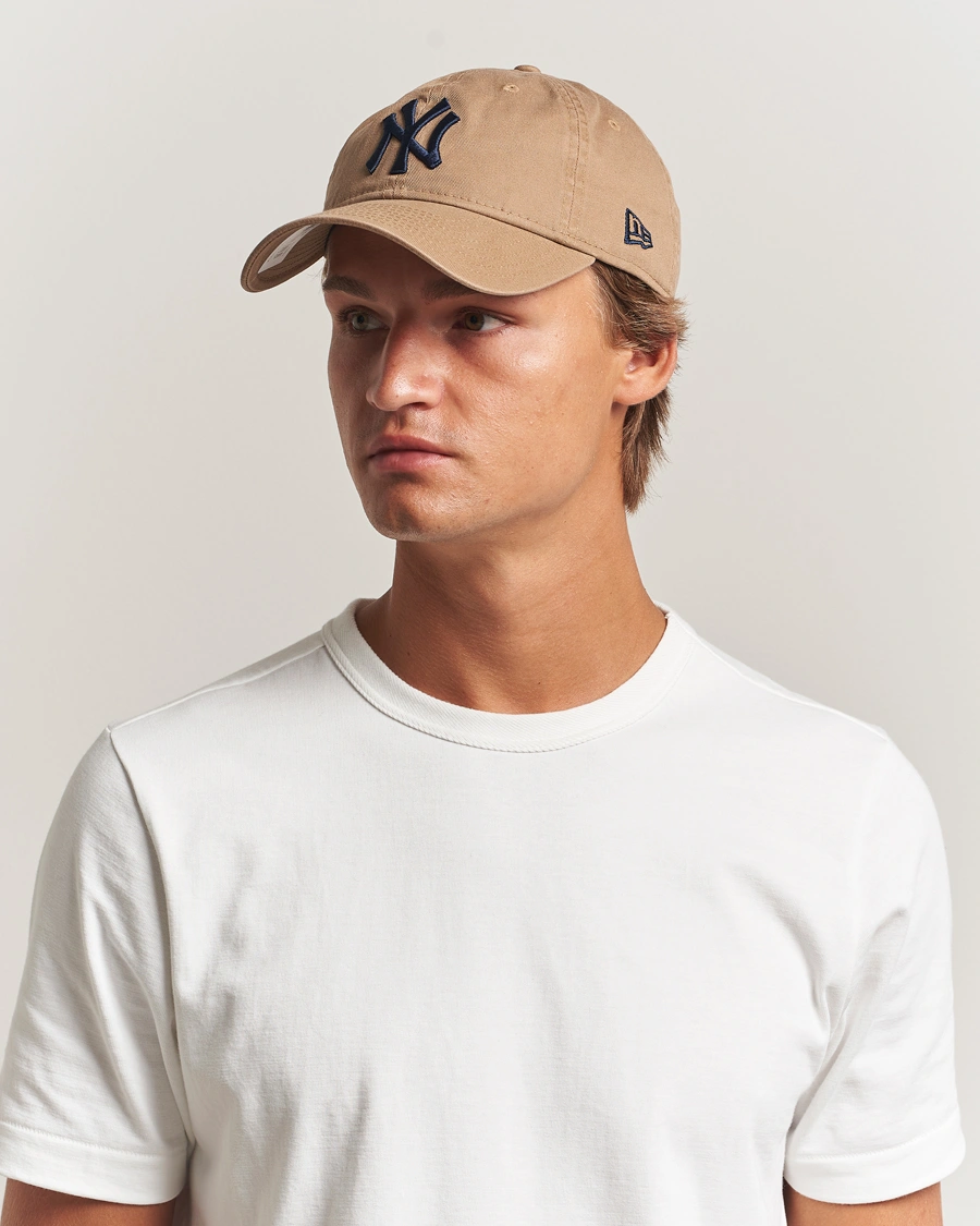 Men | Hats & Caps | New Era | New Era9Twenty Washed Cotton CapBeige New York Yankees
