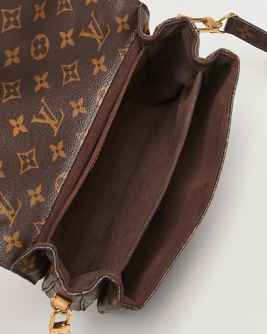 Men | Louis Vuitton Pre-Owned Pochette Métis Monogram | Louis Vuitton Pre-Owned | Pochette Métis Monogram