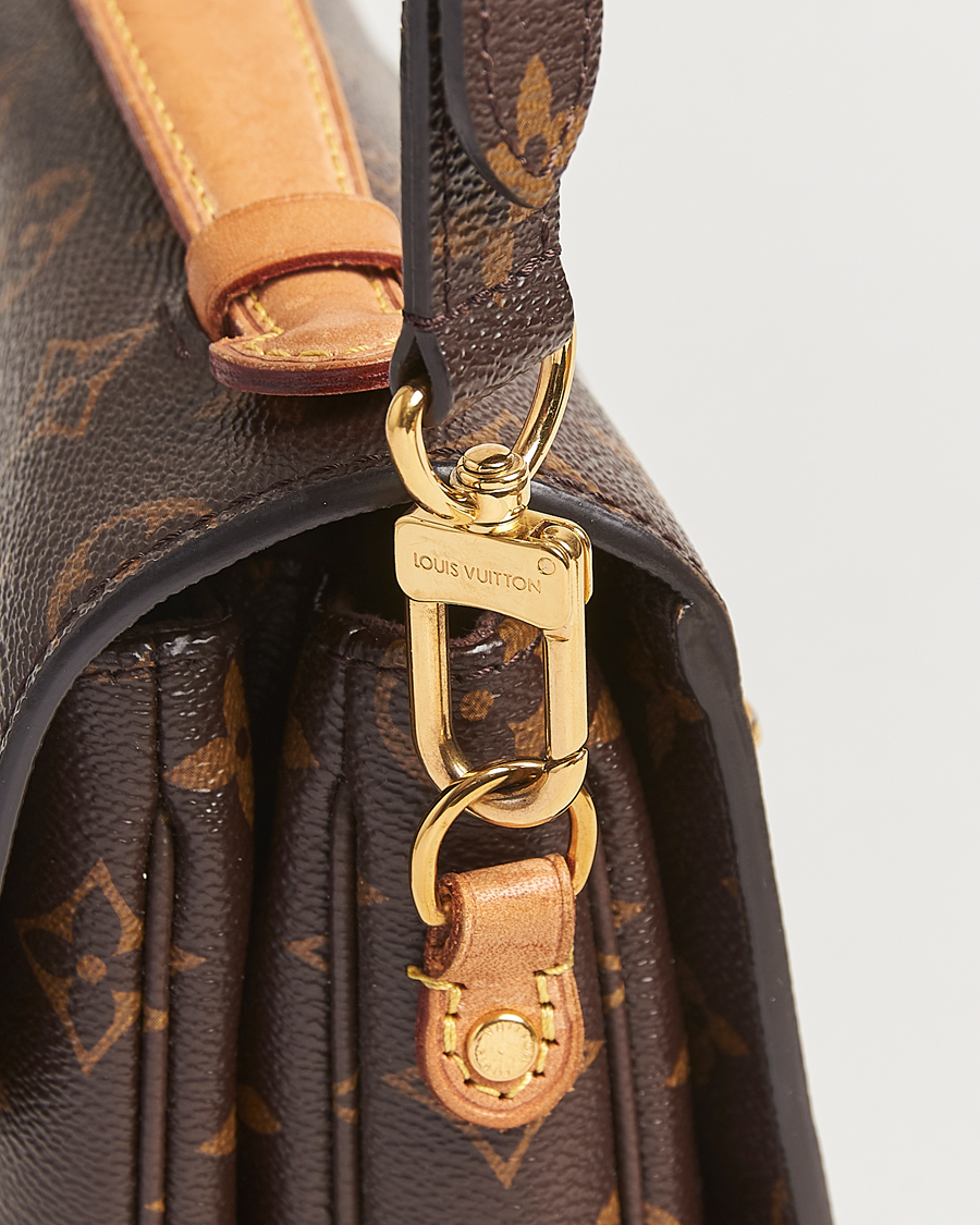 Men | Louis Vuitton Pre-Owned Pochette Métis Monogram | Louis Vuitton Pre-Owned | Pochette Métis Monogram