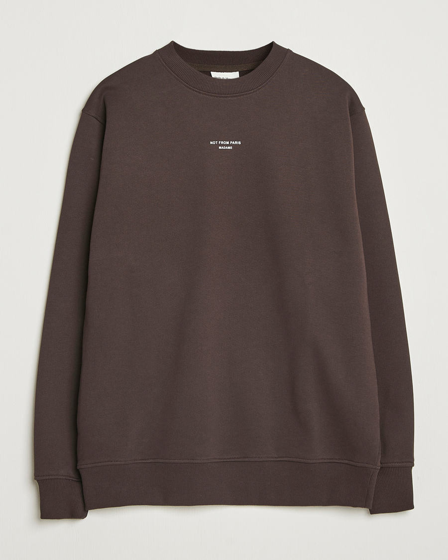 Men | Sweaters & Knitwear | Drôle de Monsieur | Classic Slogan Sweatshirt Dark Brown