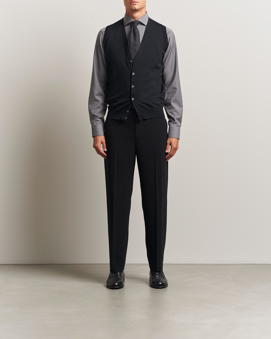 Men | Sweaters & Knitwear | John Smedley | Huntswood Slim Fit Waistcoat Black