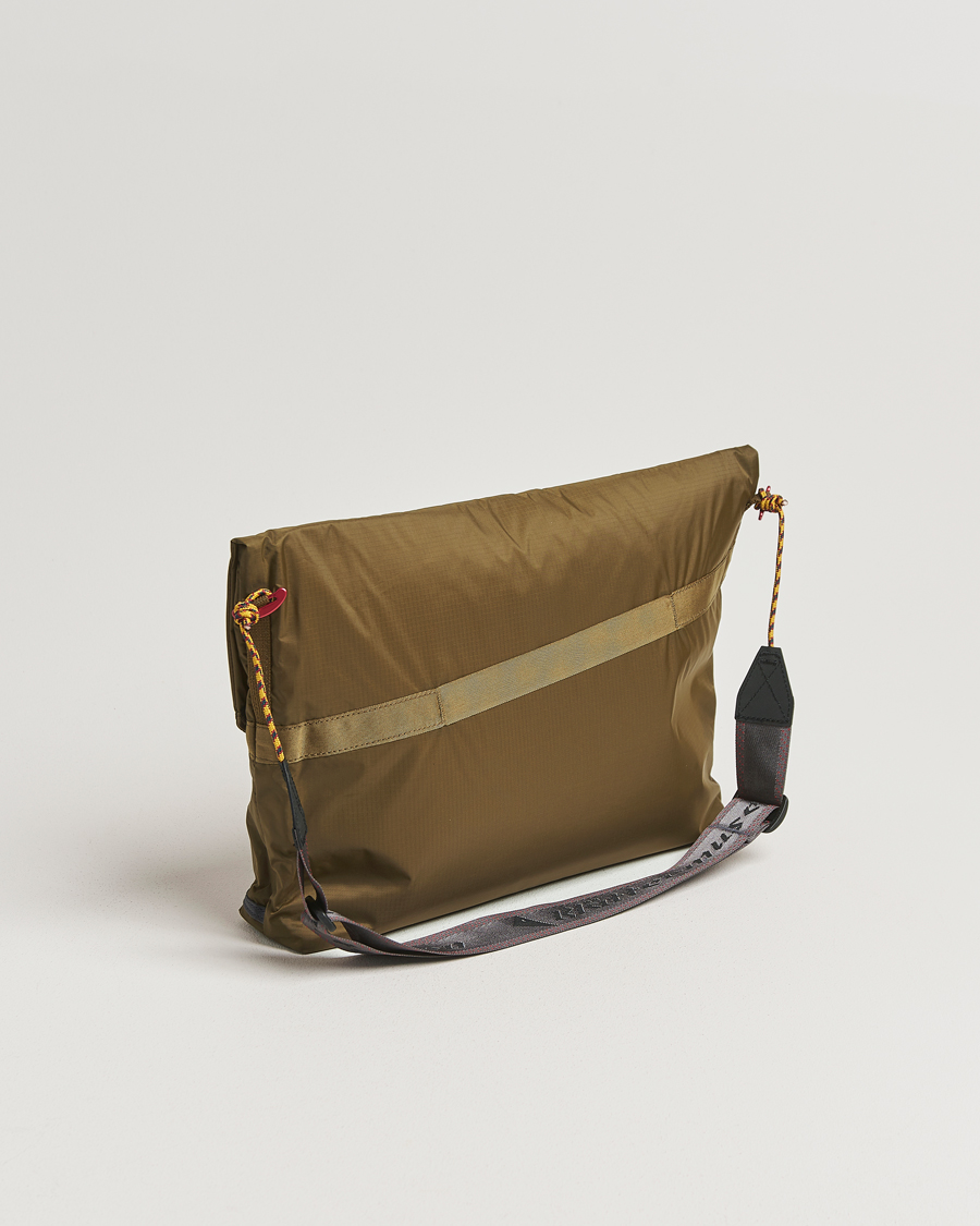 Men | Klättermusen Grid Messenger Bag Olive | Klättermusen | Grid Messenger Bag Olive
