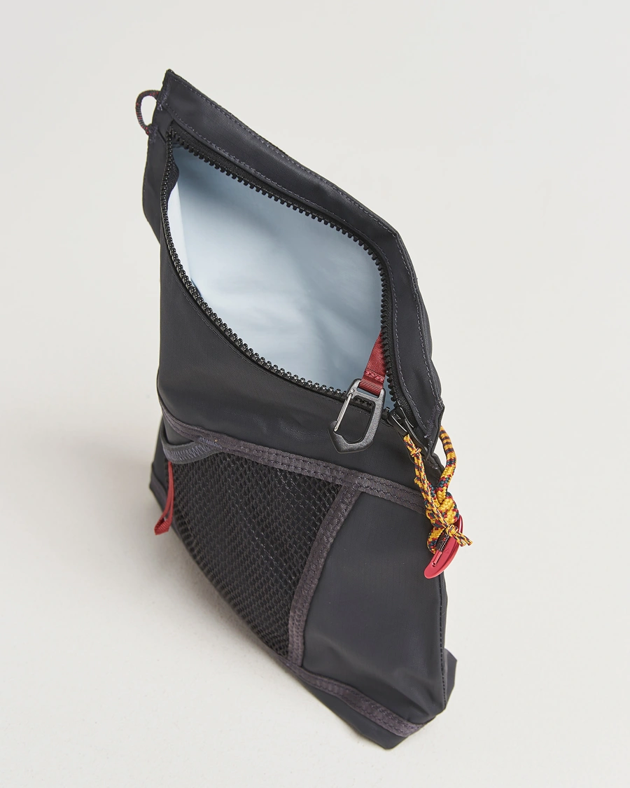 Men | Bags | Klättermusen | Hrid WP 3L Accessory Bag Raven