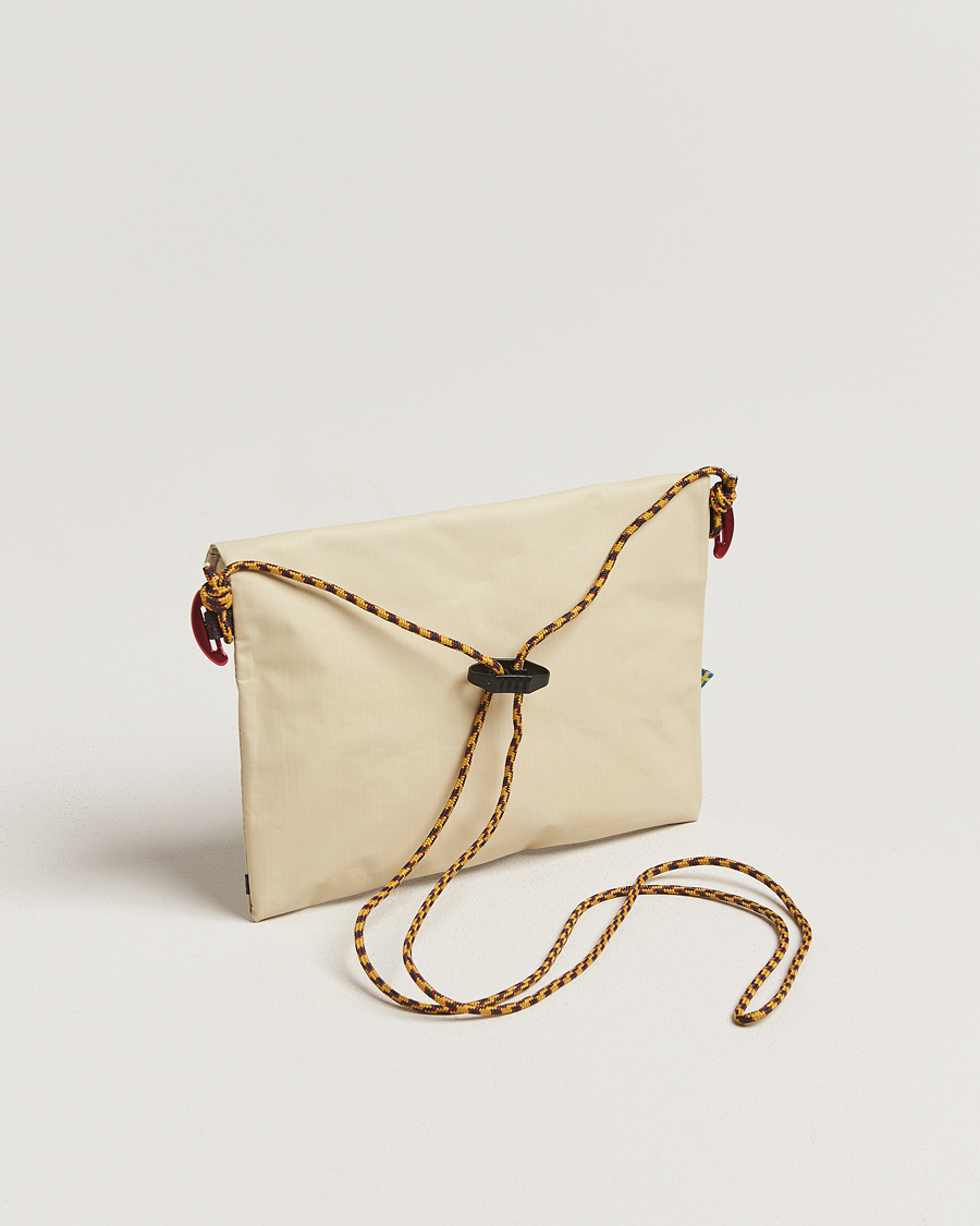 Men | Bags | Klättermusen | Hrid WP 1,5L Accessory Bag Clay