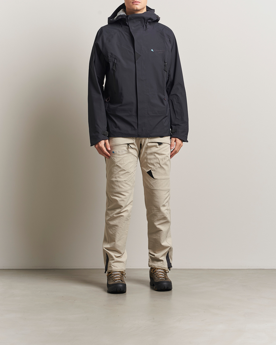 Men | Coats & Jackets | Klättermusen | Svalinn Hood Jacket Black