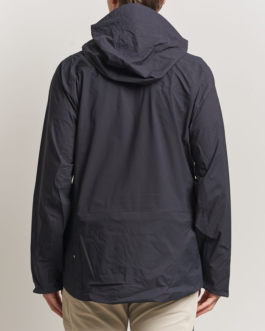 Men | Coats & Jackets | Klättermusen | Svalinn Hood Jacket Black
