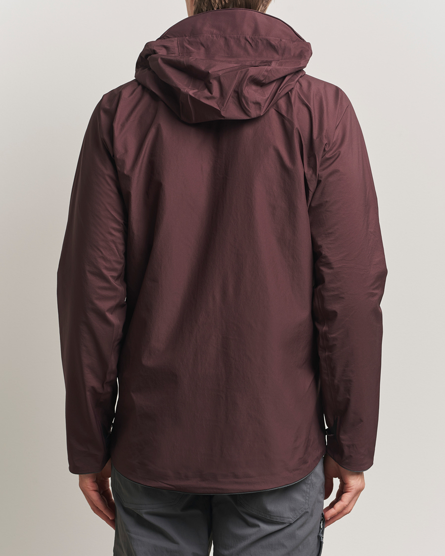 Men | Coats & Jackets | Klättermusen | Asynja Lightweight Waterproof Jacket Amanth Red