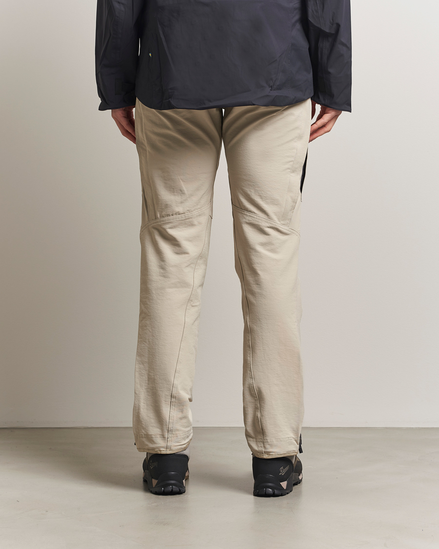 Men | Trousers | Klättermusen | Gere 3.0 Stretch Pants Fossil Tan