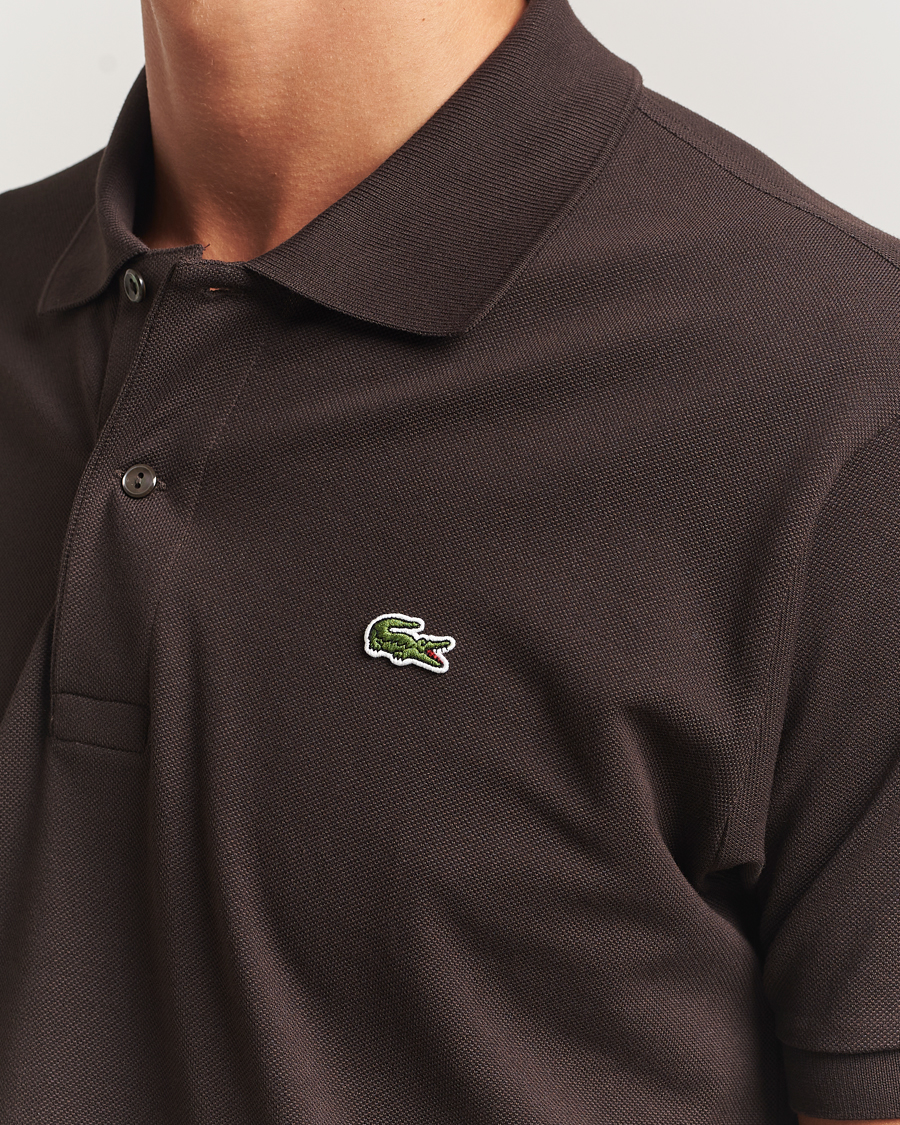 LACOSTE HEAVY PIQUE POLO ダークブラウン 005 Lacoste Original Polo Piké Porto Brown at CareOfCarl.com