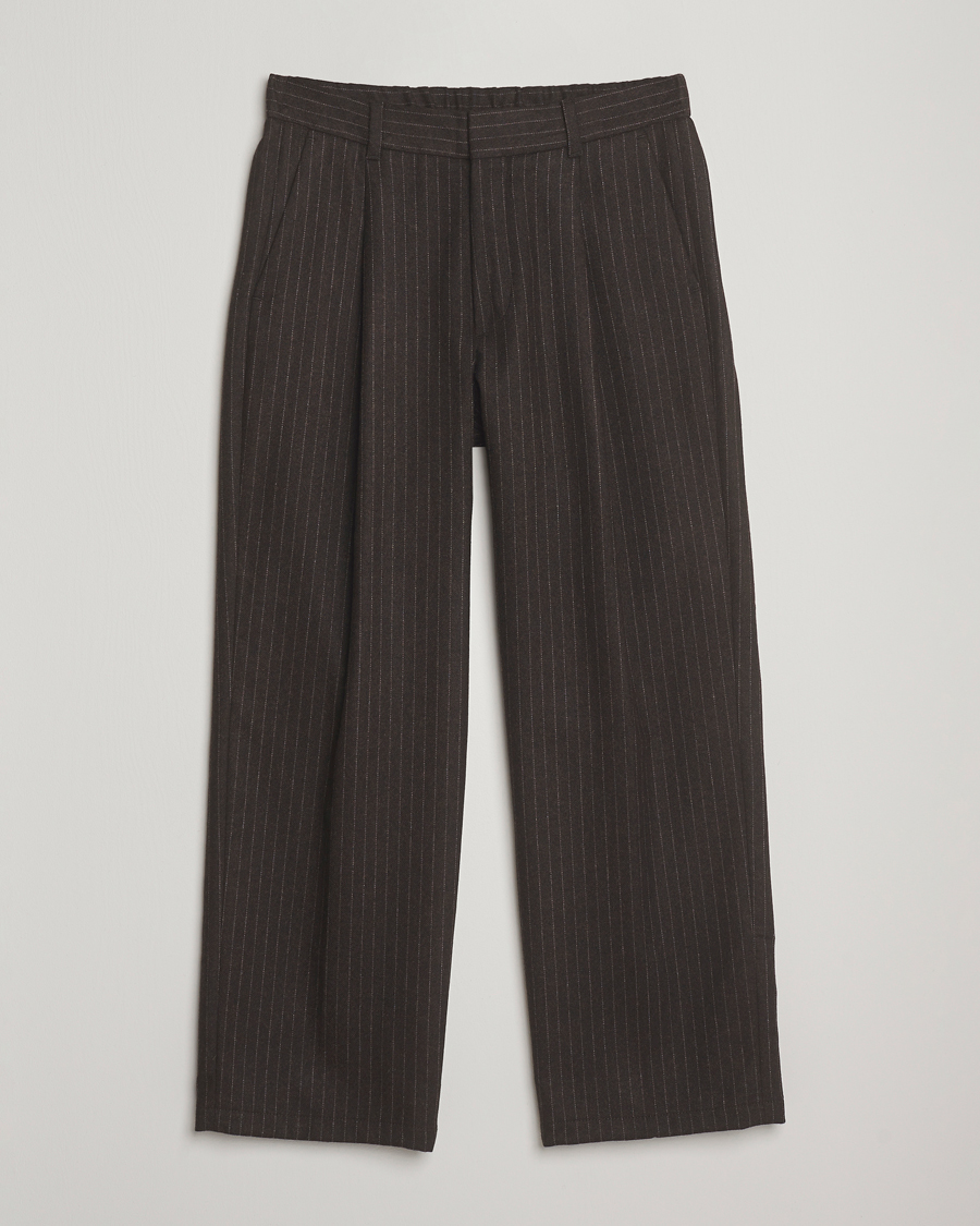 Men | Trousers | NN07 | Kay Wool Pleated Pinstriped Trousers Brown