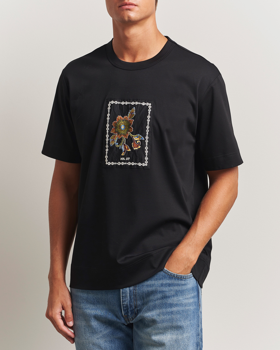Men | T-Shirts | NN07 | Pedro Mercerized Flower T-Shirt Black