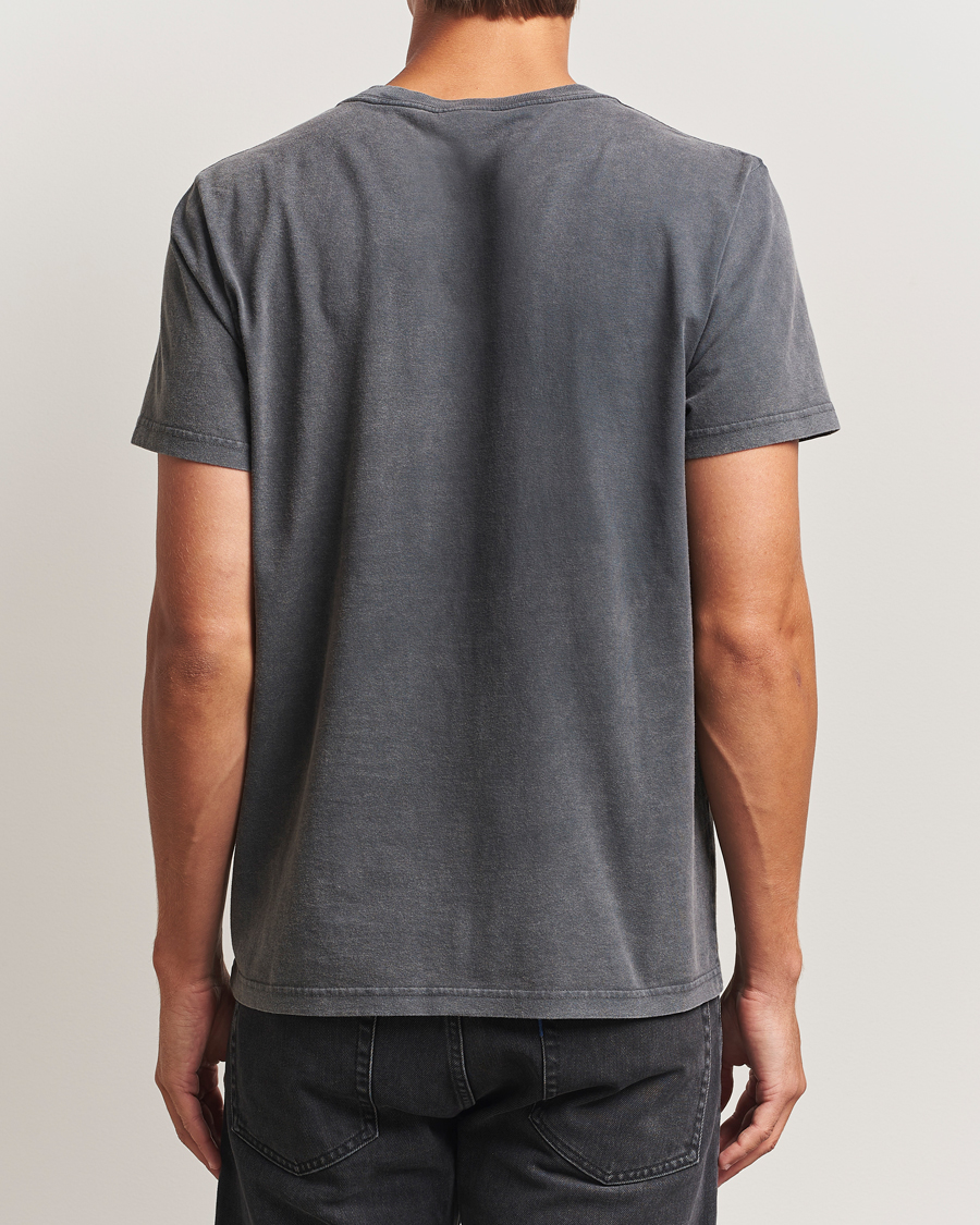 Men | T-Shirts | Nudie Jeans | Roy Hidden Track T-Shirt Antracite