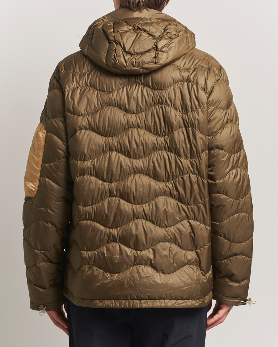 Men | Coats & Jackets | Peak Performance | Helium Utility Down Hooded Jacket Meadow Moss/Sierra Sand