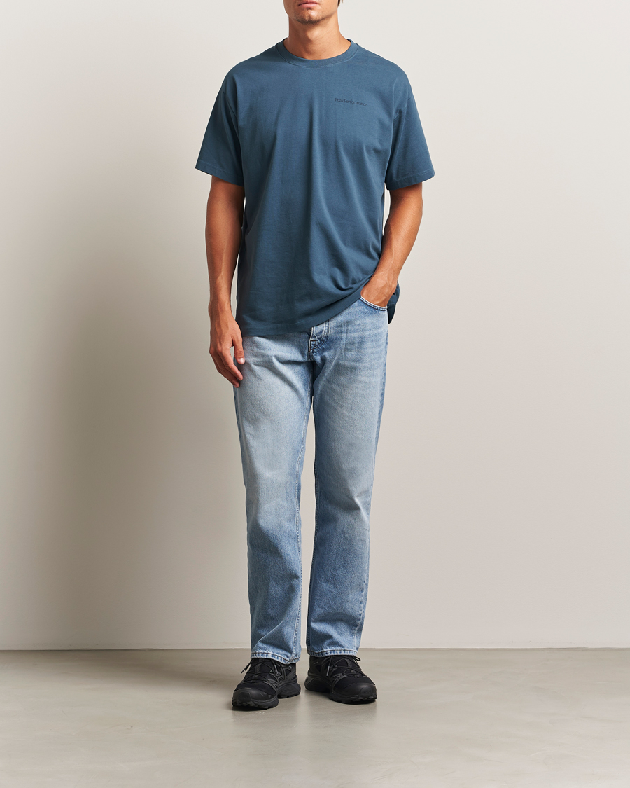 Men | T-Shirts | Peak Performance | Graphic Crew Neck T-Shirt Mountain Lake