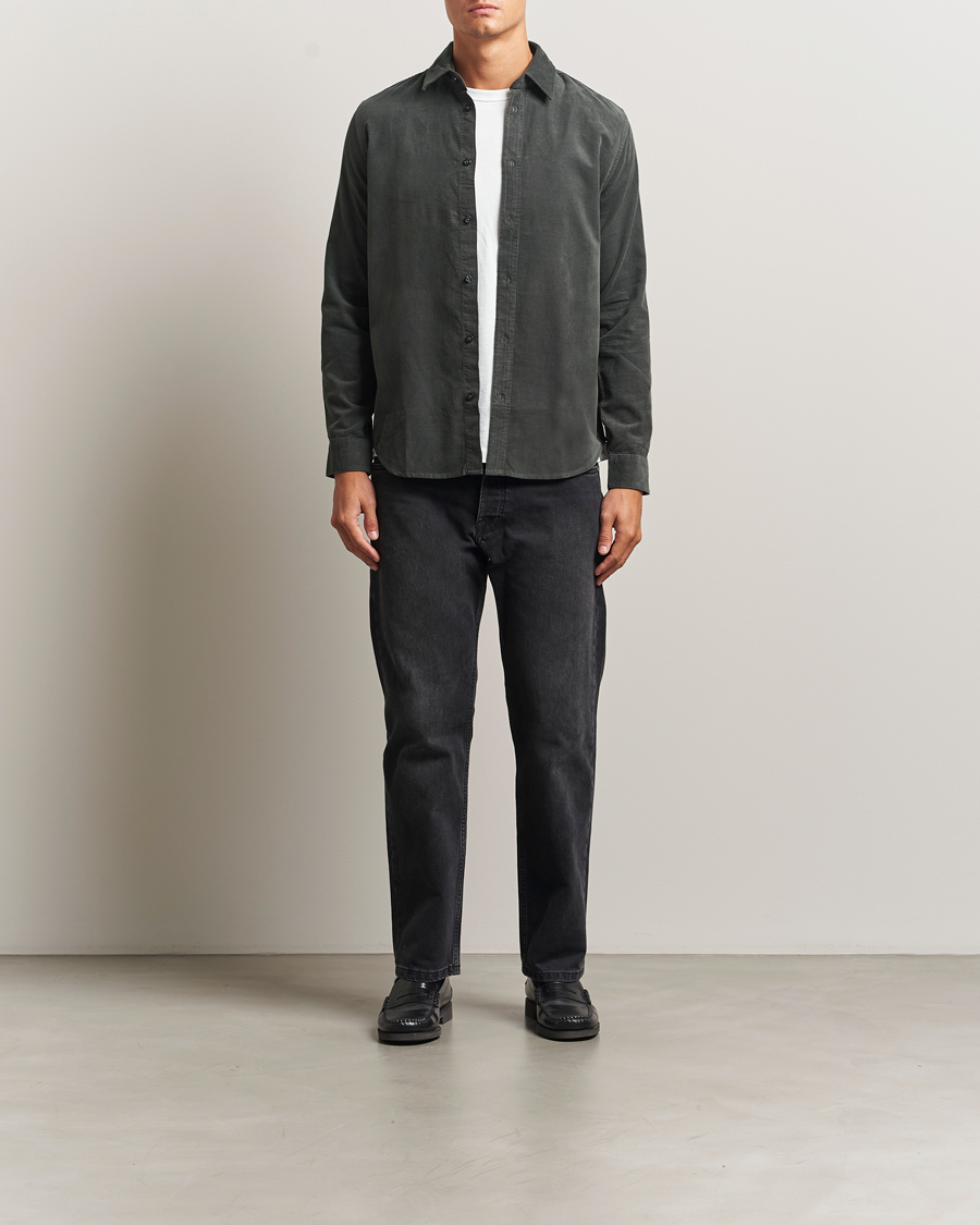 Men | Shirts | Samsøe Samsøe | Liam Baby Cord Shirt Black Oyster