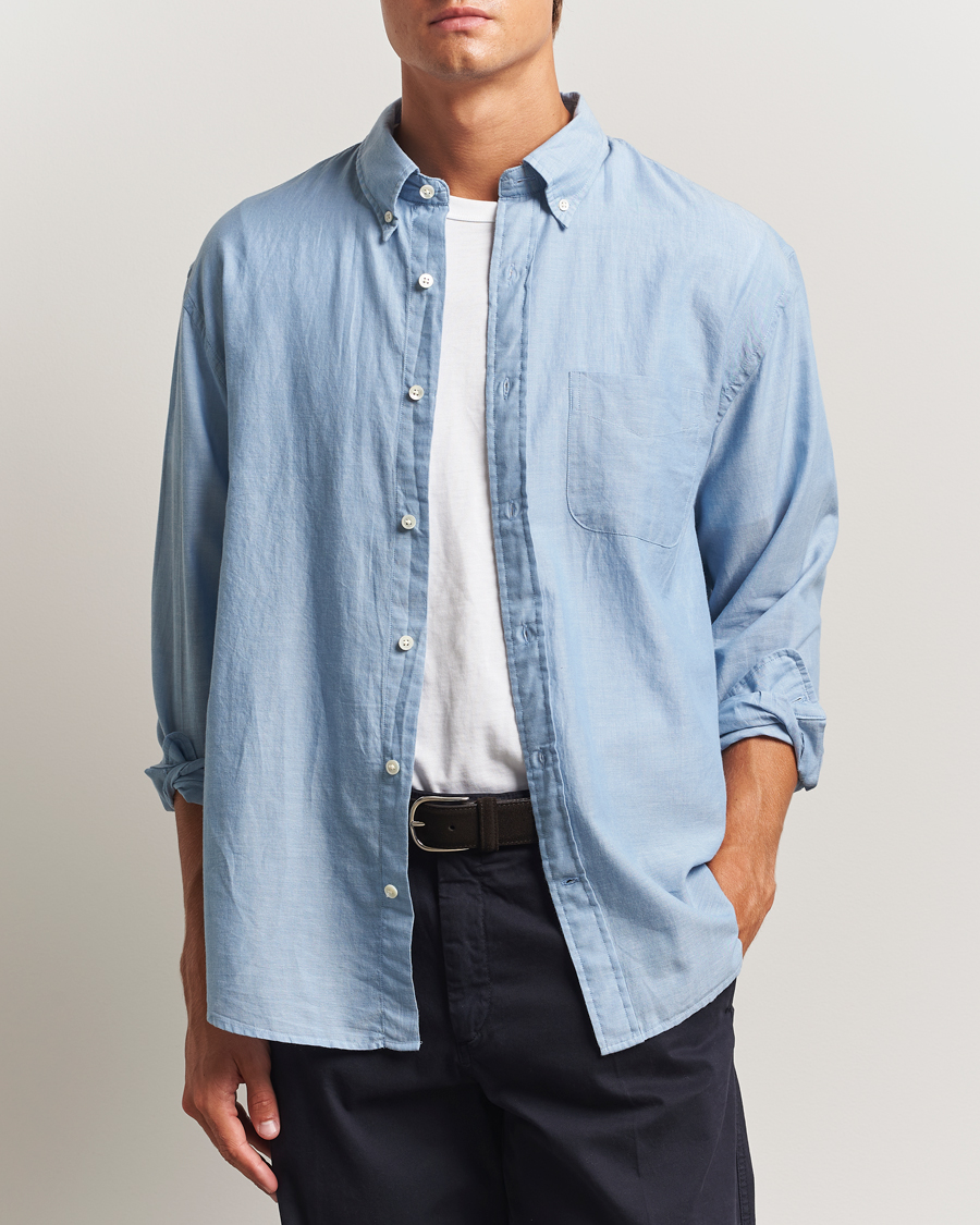 Men | Shirts | GANT 240 Mulberry Street | Relaxed Fit Chambray Shirt Light Indigo
