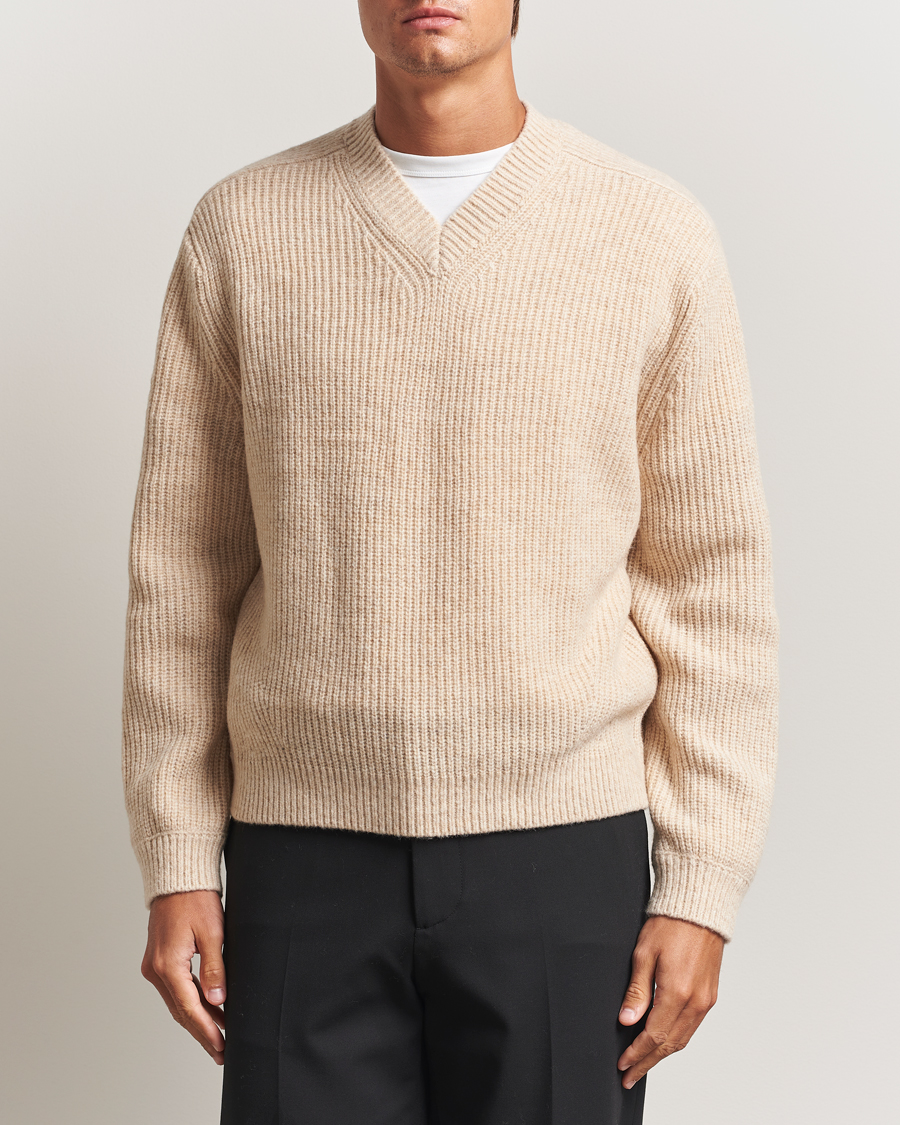 Men | Sweaters & Knitwear | J.Lindeberg | Vitor Wool Heavy Knitted V-Neck Moonbeam Melange