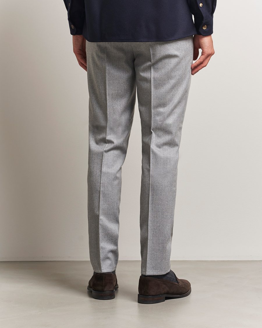 Men | Trousers | Brunello Cucinelli | Slim Fit Pleated Flannel Trousers Light Grey