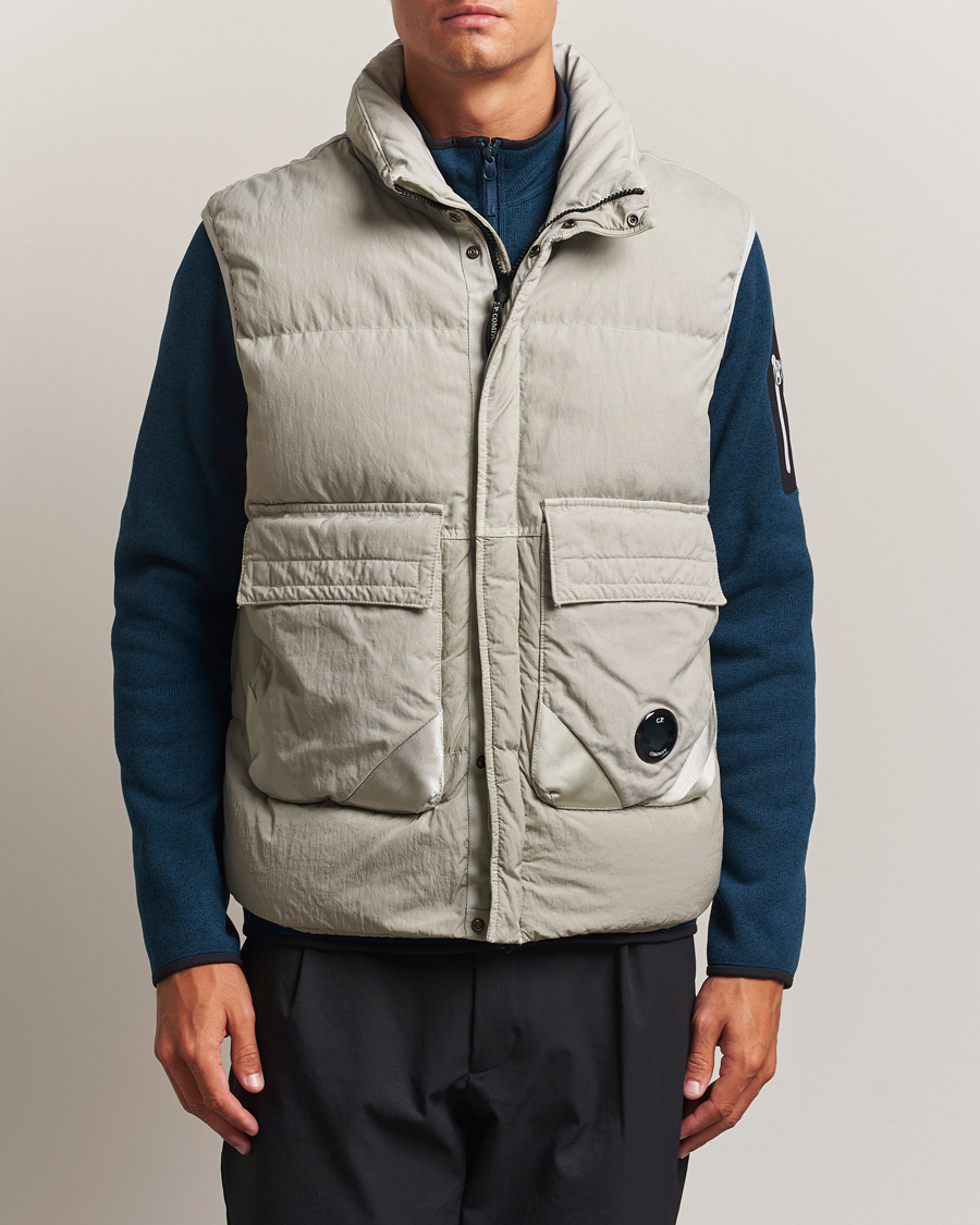 Men | Gilets | C.P. Company | Eco Chrome Mixed Down Vest Light Grey