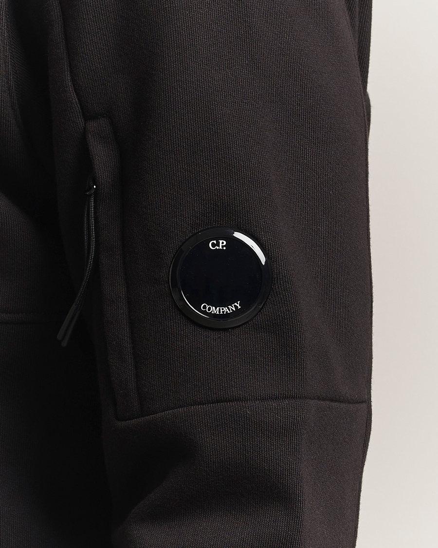 Men | Sweaters & Knitwear | C.P. Company | Diagonal Raised Fleece Lens Hood Black