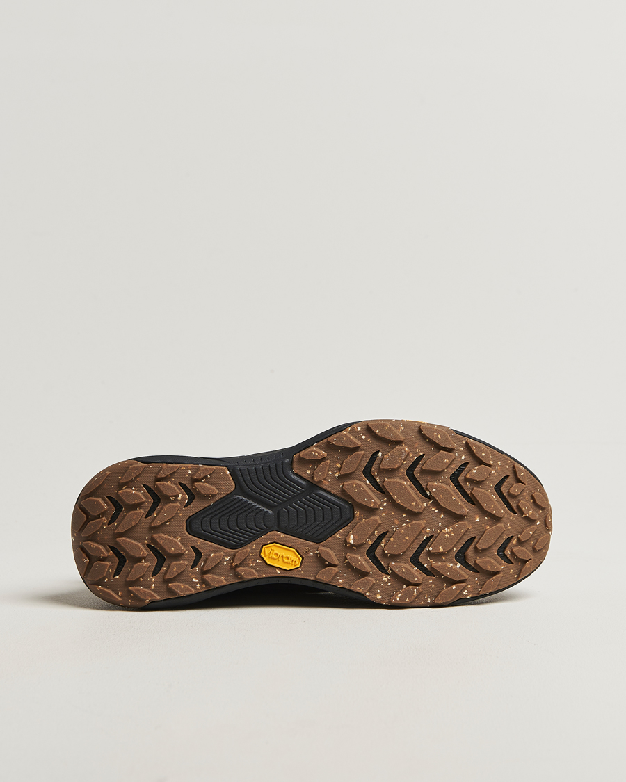 Men | Trail Sneakers | Hoka | One Project Transport Carbon/Black