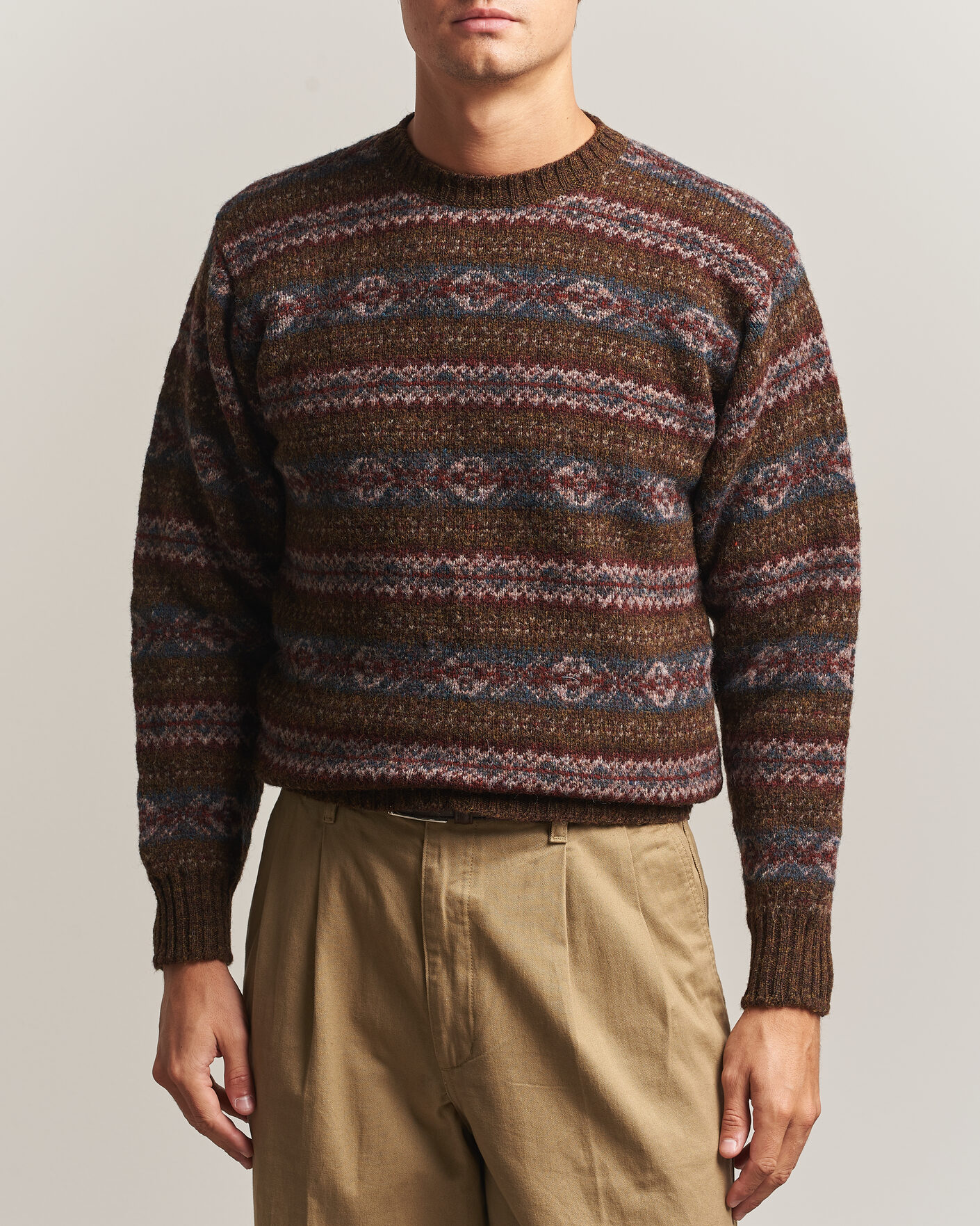 Men | Sweaters & Knitwear | Jamieson's of Shetland | Jamiesons Of Shetland All Over Fair Isle Pullover Crew Neck Moss Green