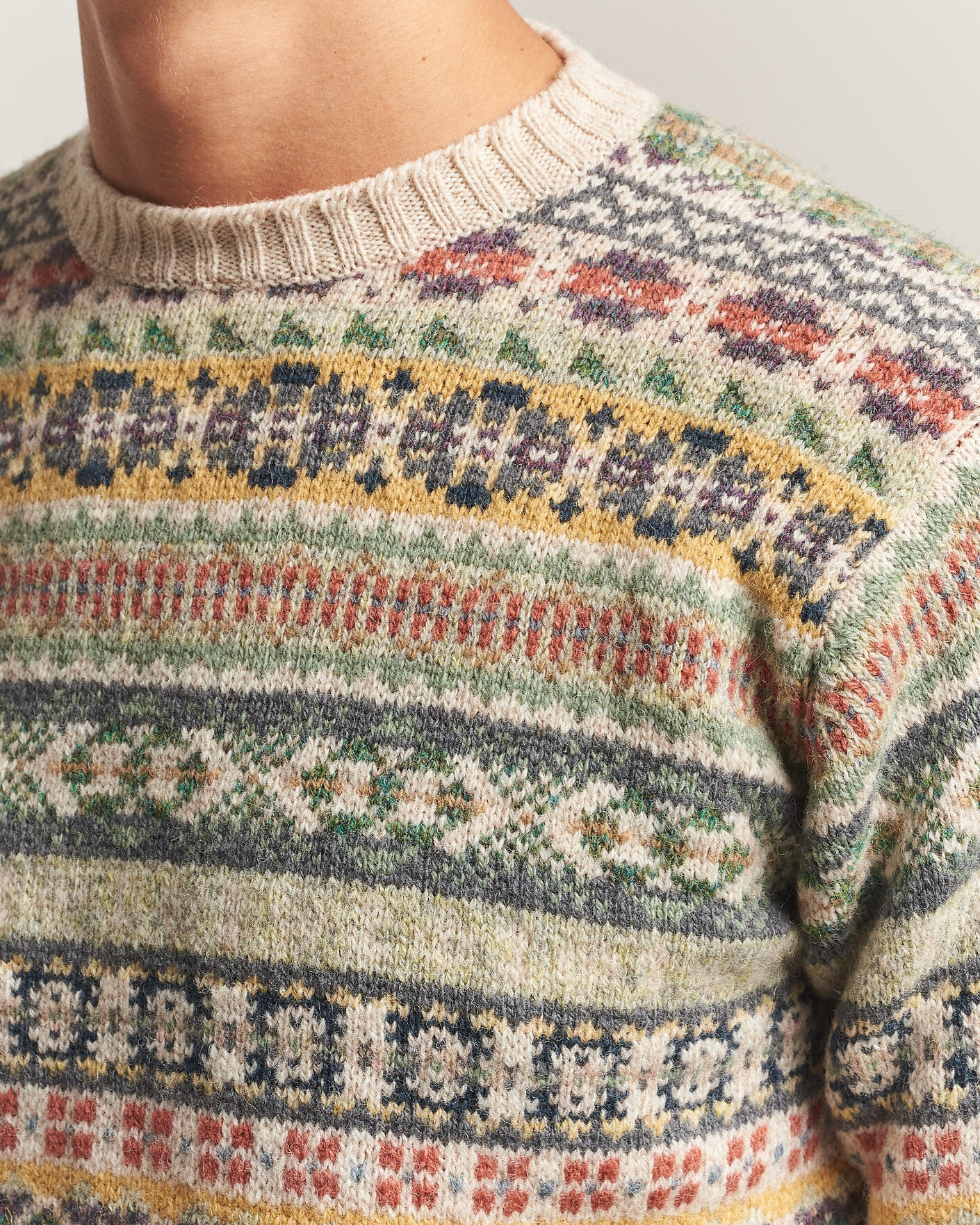 Men | Sweaters & Knitwear | Jamieson's of Shetland | Jamiesons Of Shetland All Over Fair Isle Pullover Crew Neck Beige