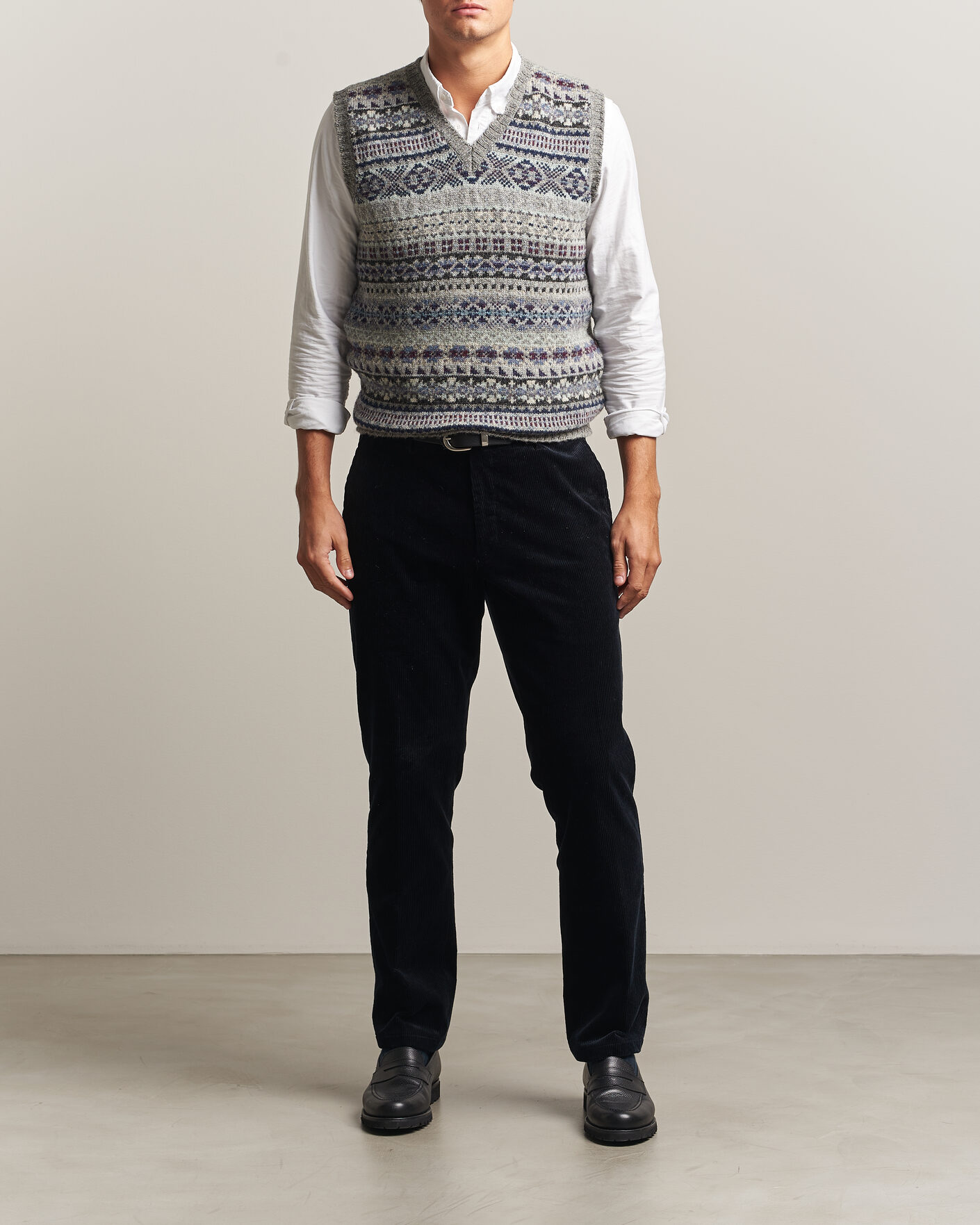 Men | Sweaters & Knitwear | Jamieson's of Shetland | Jamiesons Of Shetland All Over Fair Isle Slipover Light Grey