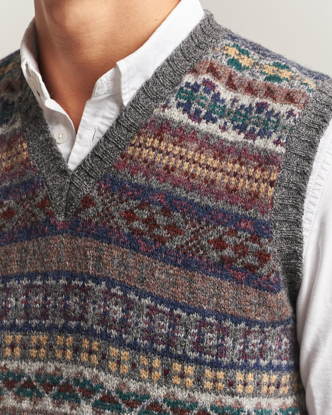 Men | Sweaters & Knitwear | Jamieson's of Shetland | Jamiesons Of Shetland All Over Fair Isle Slipover Multi
