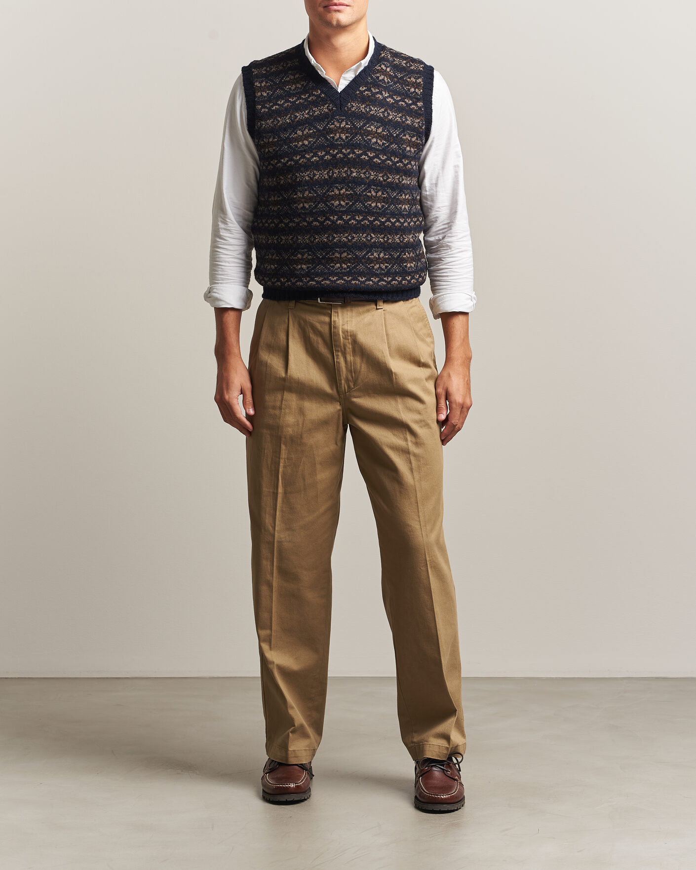 Men | Sweaters & Knitwear | Jamieson's of Shetland | Jamiesons Of Shetland All Over Fair Isle Slipover Navy