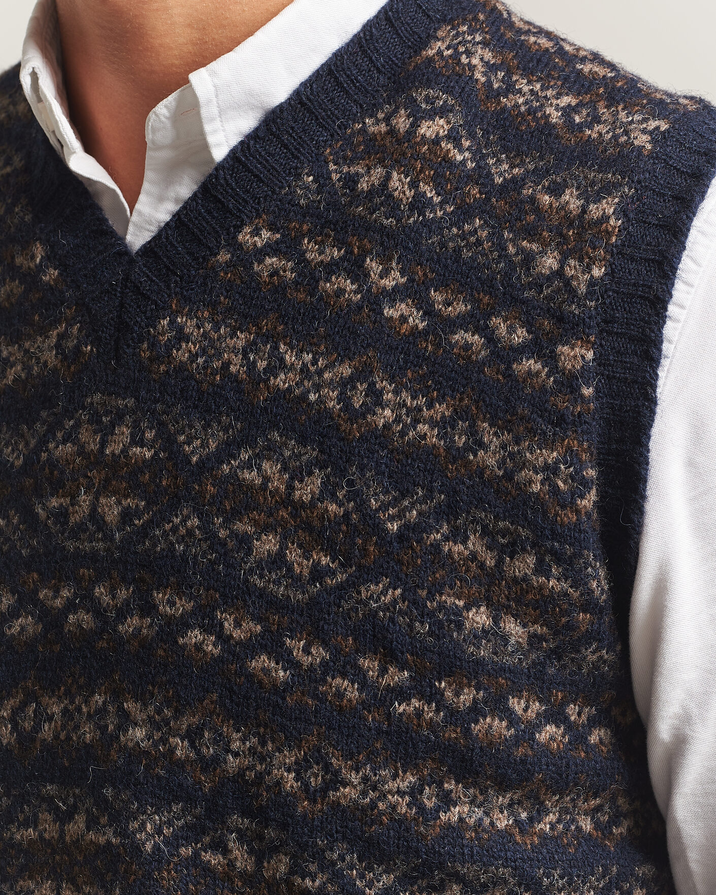 Men | Sweaters & Knitwear | Jamieson's of Shetland | Jamiesons Of Shetland All Over Fair Isle Slipover Navy