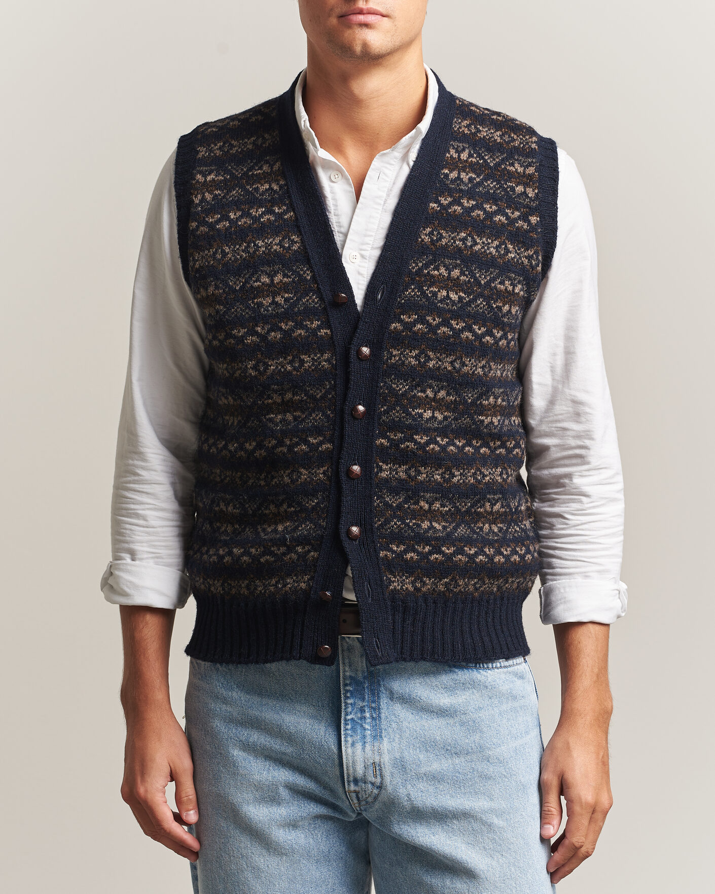 Men | Sweaters & Knitwear | Jamieson's of Shetland | Jamiesons Of Shetland All Over Fair Isle Waistcoat Navy