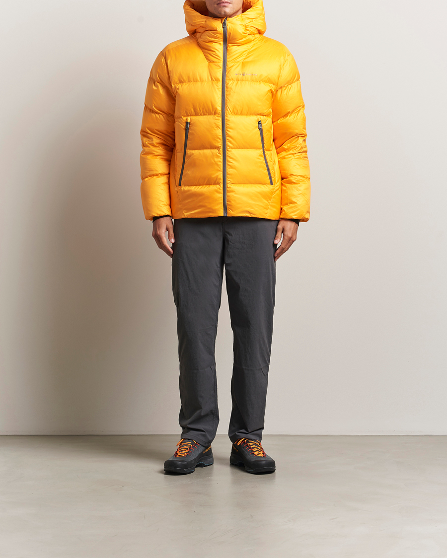 Men | Coats & Jackets | Sail Racing | Cloud Down Hooded Jacket Sunset Orange