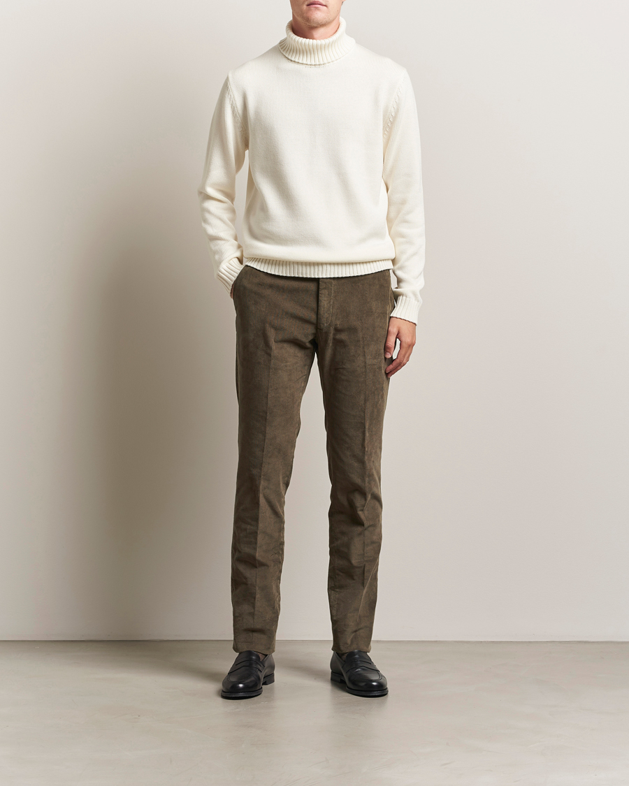 Men | Trousers | Incotex | Slim Fit Baby Corduroy Trousers Taupe