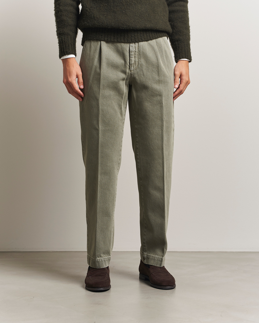 Auralee Washed Finx Chinos Ivory at CareOfCarl.com