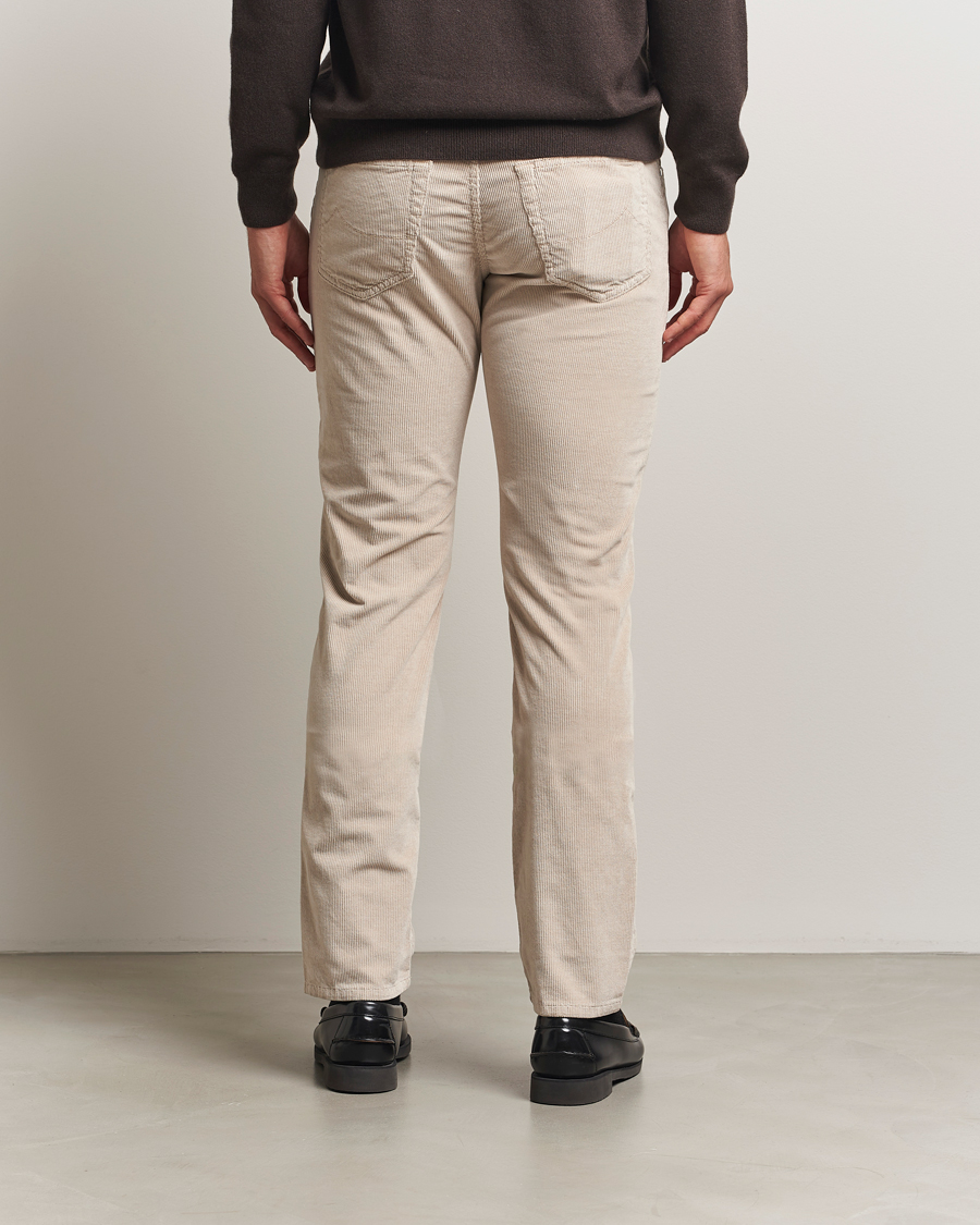 Men | Trousers | Jacob Cohën | Bard 5-Pocket Medium Corduroy Trousers Off White