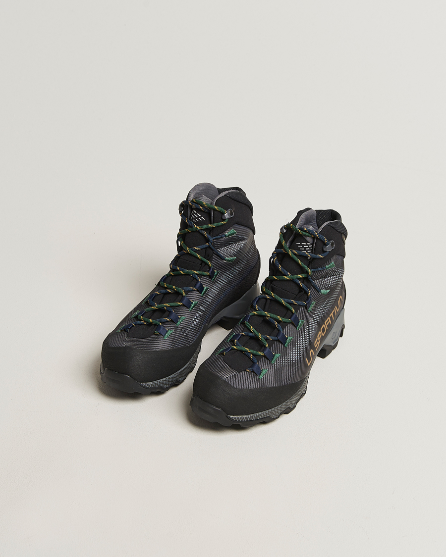 Men | Boots | La Sportiva | Aequilibrium GTX Hiking Boots Carbon/Jungle