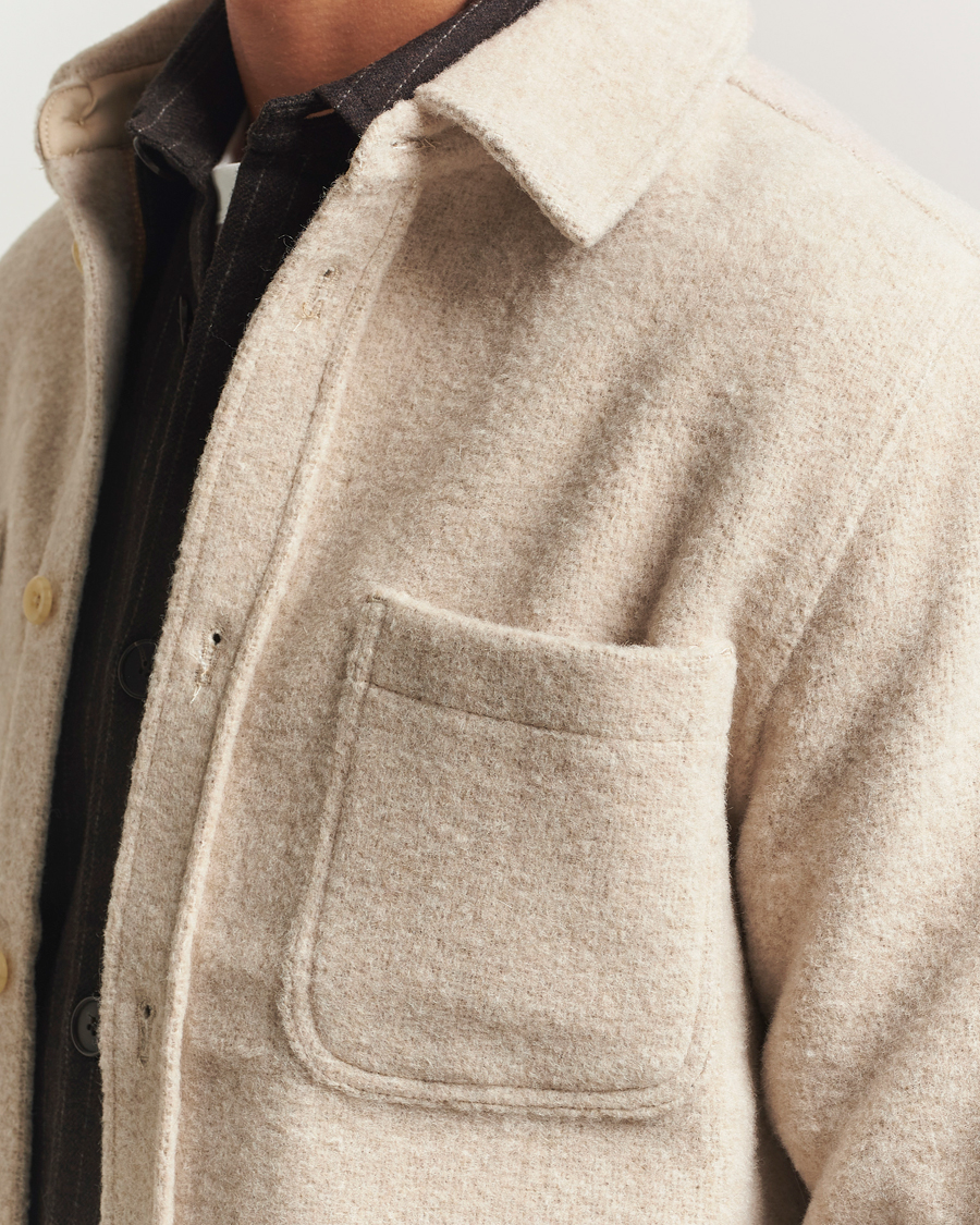Men | Shirts | LES DEUX | Lennon Bouclé Overshirt Ivory