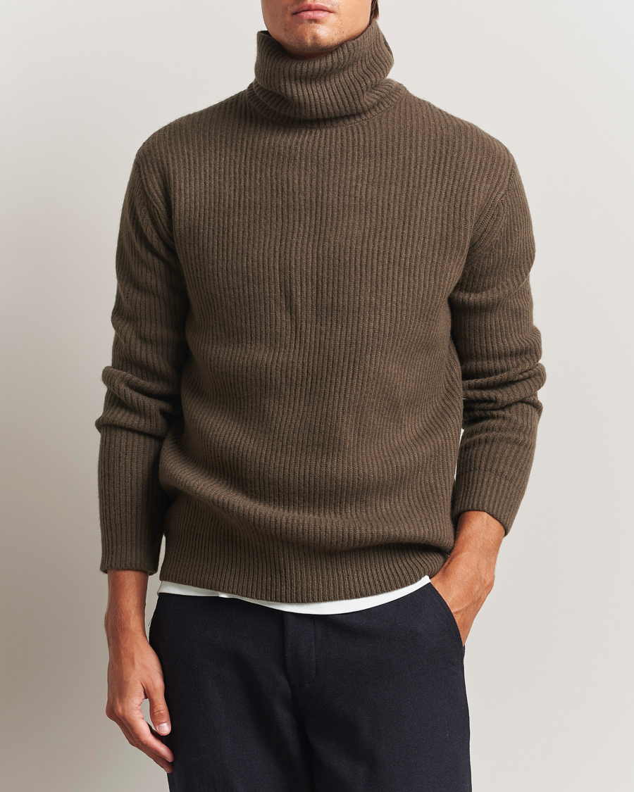 Men | Sweaters & Knitwear | LES DEUX | Eddie Wool Rib Rollneck Teak