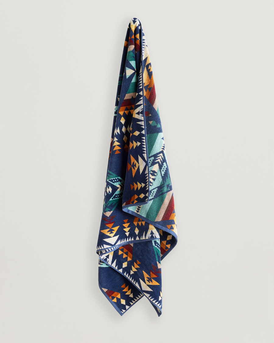 Men | Fabrics | Pendleton | Oversized Jacquard Spa Towel Diamond Peak