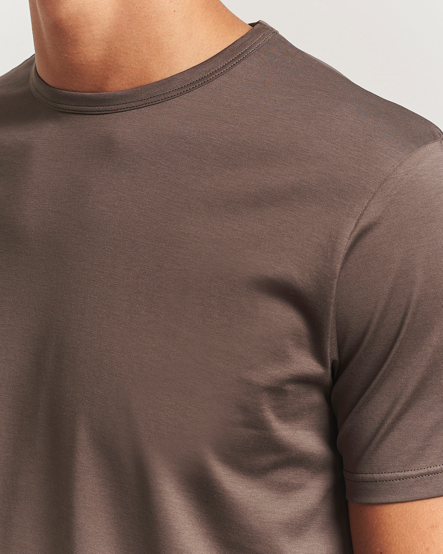 Men | T-Shirts | Sunspel | Crew Neck Q82 Cotton T-Shirt Bark