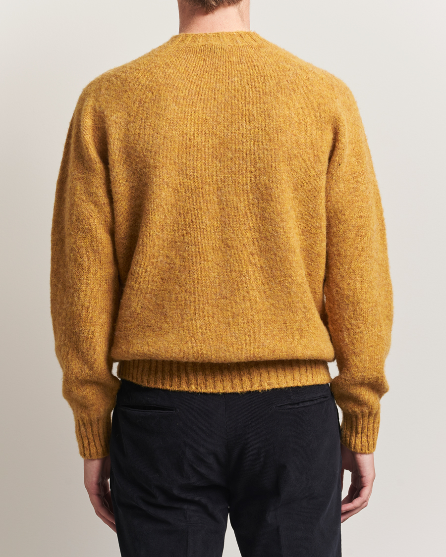 Men | Sweaters & Knitwear | Sunspel | Brushed Shetland Crew Neck Saffron