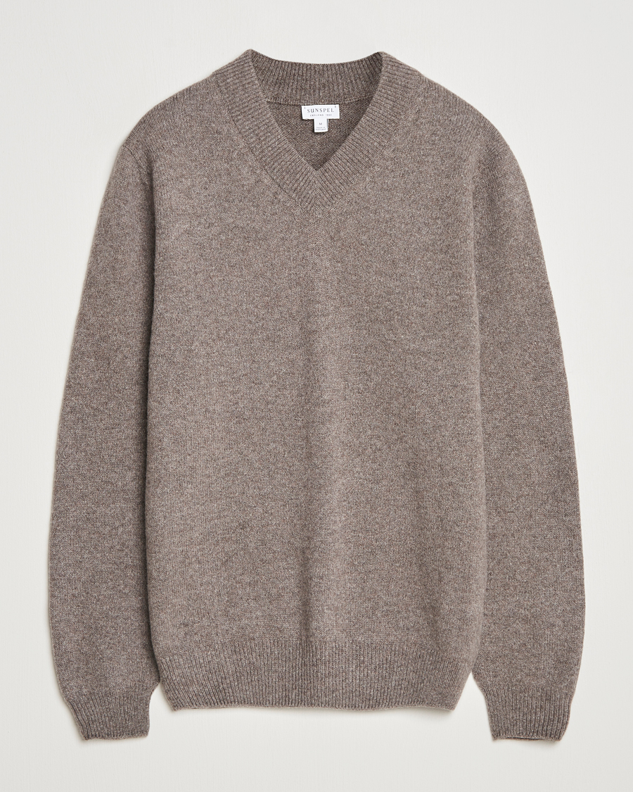 Men | Sweaters & Knitwear | Sunspel | Knitted Lambswool V-Neck Bark