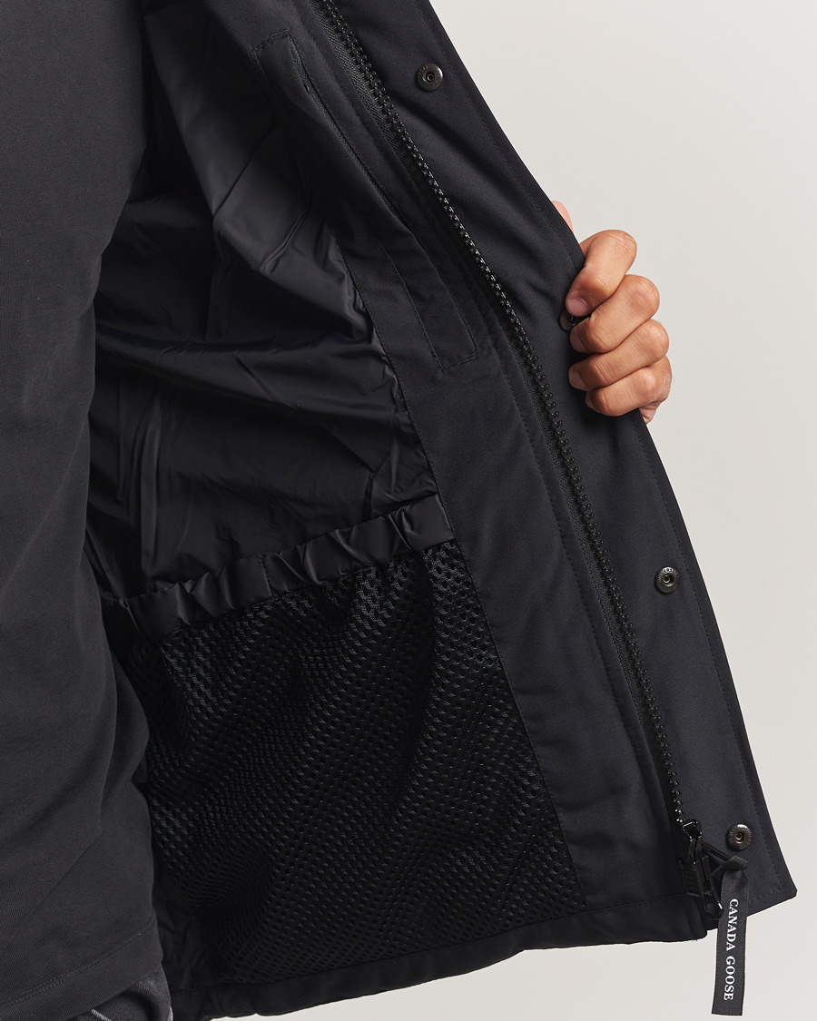 Men | Coats & Jackets | Canada Goose | Wyndham Parka Black